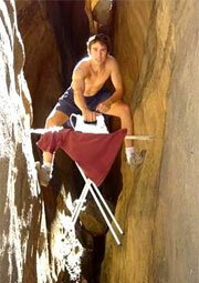 Обложка (Постер) Экстремальная глажка: Выжимаем до победного / Extreme Ironing: Pressing for Victory (2003) HDRip Обложка (Постер) Экстремальная глажка: Выжимаем до победного / Extreme Ironing: Pressing for Victory (2003) HDRip