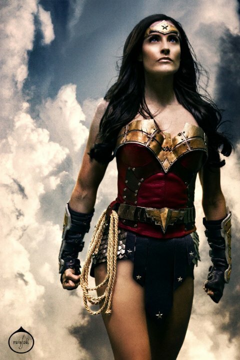 Обложка (Постер) Чудо-женщина / Wonder Woman (2013) Обложка (Постер) Чудо-женщина / Wonder Woman (2013)