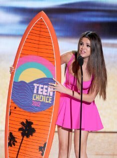 Обложка (Постер) 13-я ежегодная церемония вручения премии Teen Choice Awards 2012 / Teen Choice Awards 2012 (2012) HDRip Обложка (Постер) 13-я ежегодная церемония вручения премии Teen Choice Awards 2012 / Teen Choice Awards 2012 (2012) HDRip