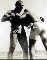 Обложка (Постер) Бой за звание чемпиона мира по боксу между Джеффрисом и Джонсоном / Jeffries-Johnson World's Championship Boxing Contest, Held at Reno, Nevada, July 4, 1910 (1910) SATRip
